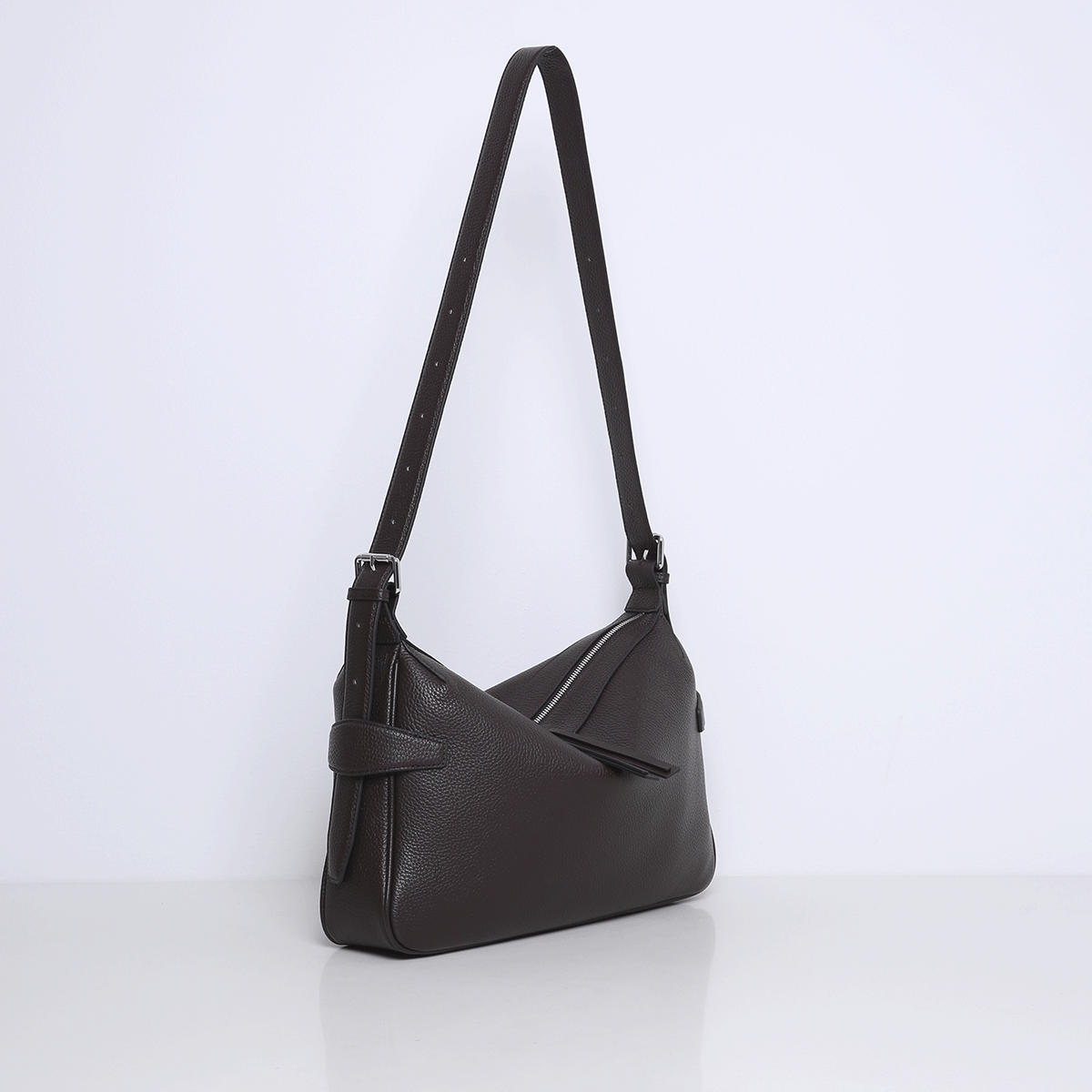 DARYL | DARK CHOCOLATE