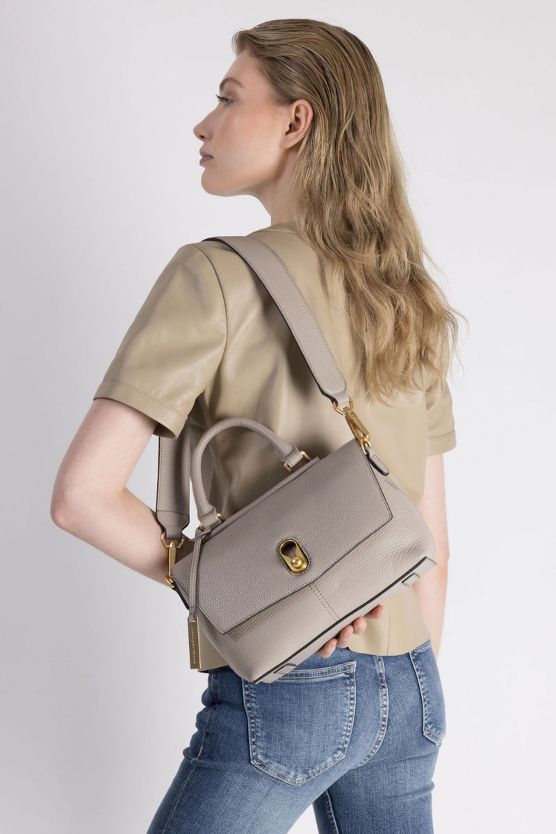 CLIVE | SOFT TAUPE